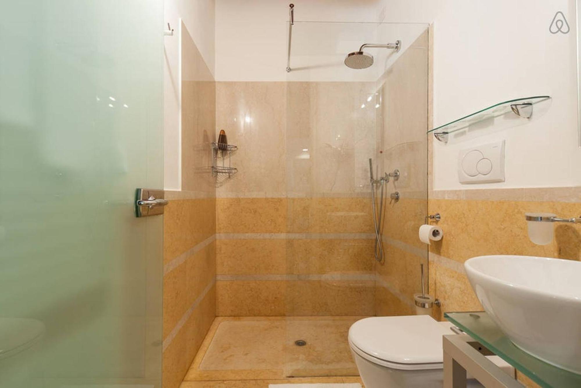 Truly Verona - Delle Erbe Suites Luaran gambar