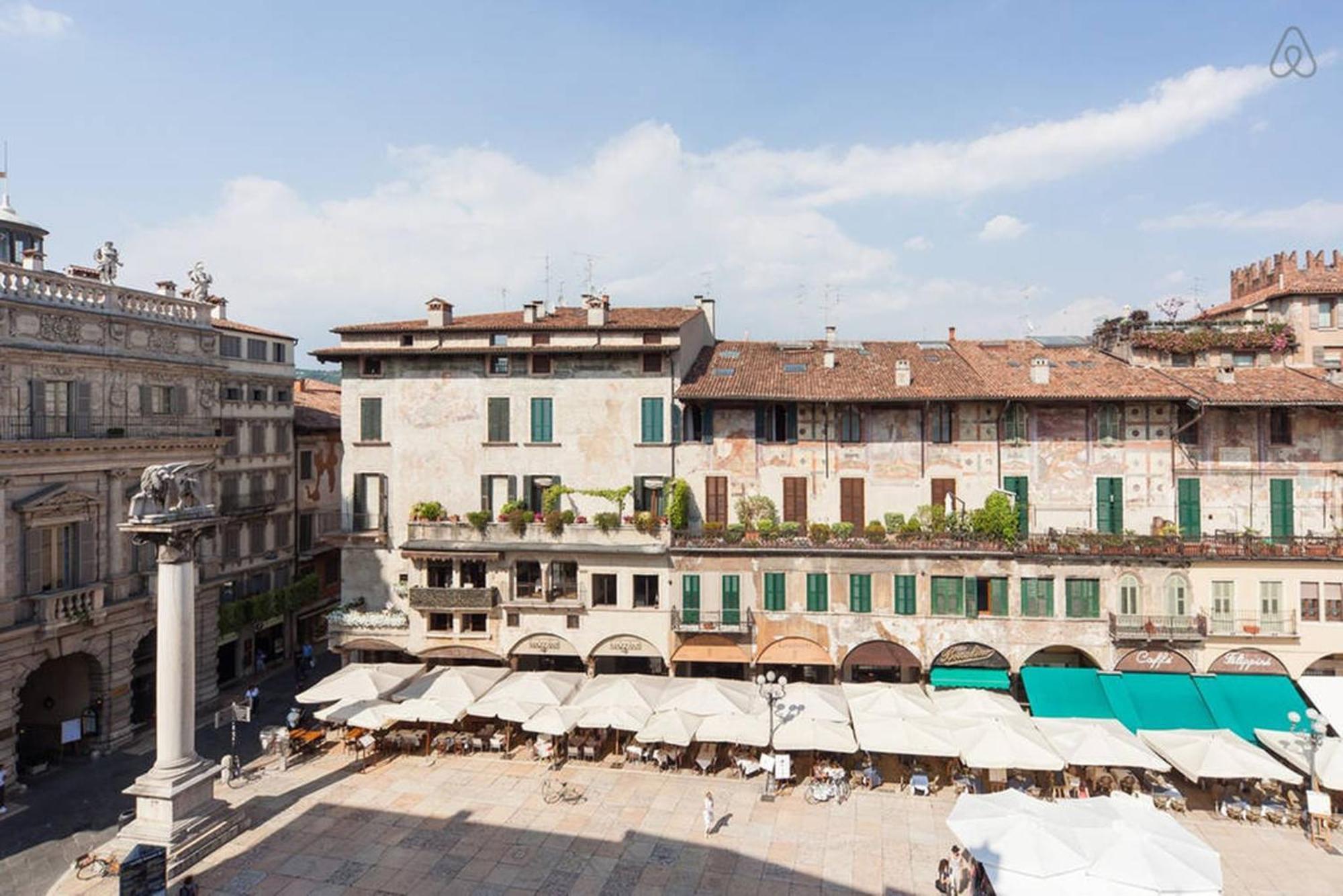 Truly Verona - Delle Erbe Suites Luaran gambar