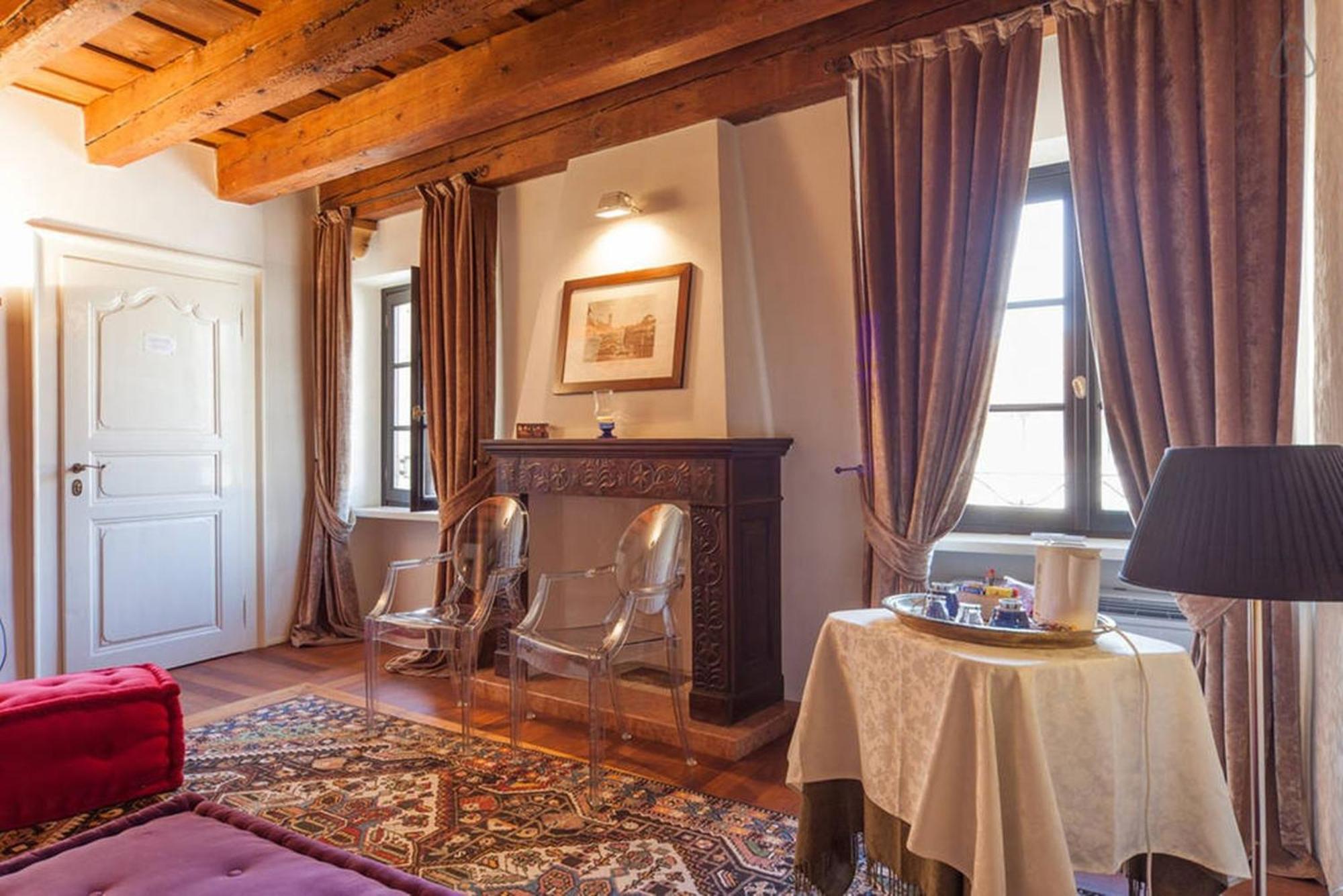 Truly Verona - Delle Erbe Suites Luaran gambar